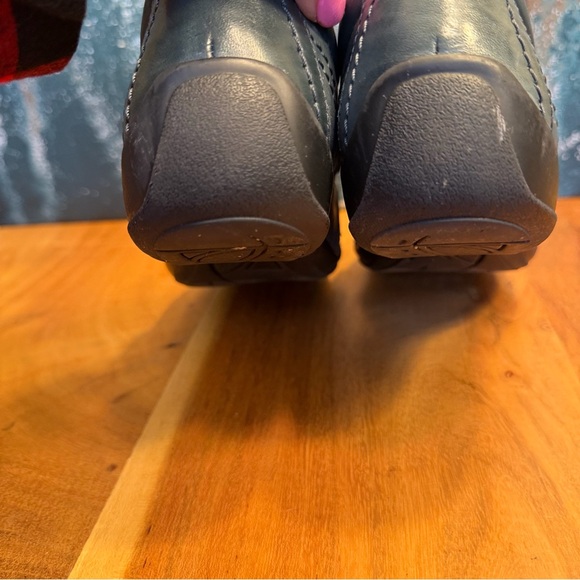 Clarks Artisan Kessa Agnes Leather Velcro Mary Jane Flats Size 7 (EUC) - Picture 7 of 15